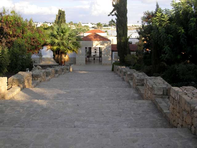 Центральный вход памятника археологии Като Пафос