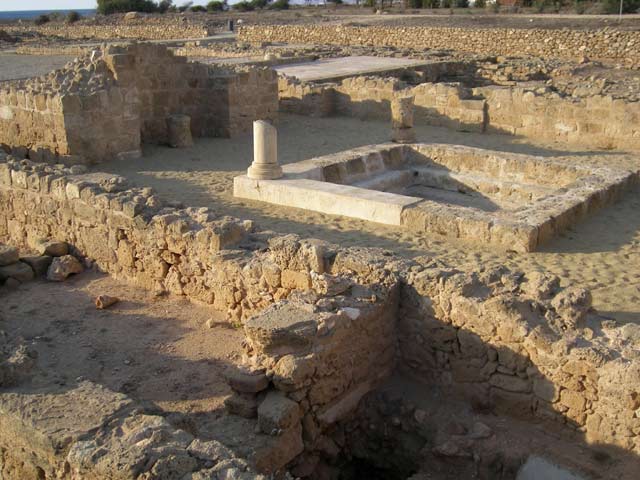 Дом Тесея стал позднее официальной резиденцией проконсула - римского правителя Кипра.